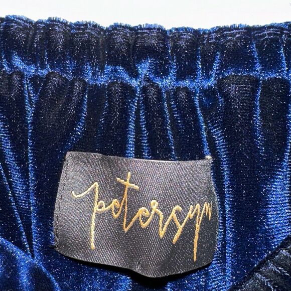 NWOT PETERSYN Lily Velvet Off-The-Shoulder Top Long Sleeve in Midnight Blue - Picture 7 of 10